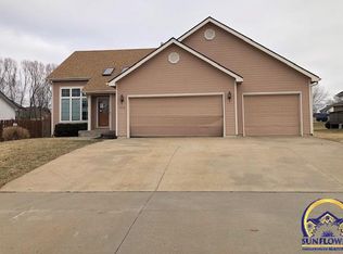 4232 SW Stone Ave, Topeka, KS 66610