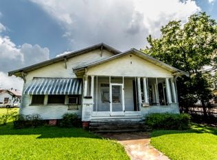 608 1st St, Franklin, LA 70538