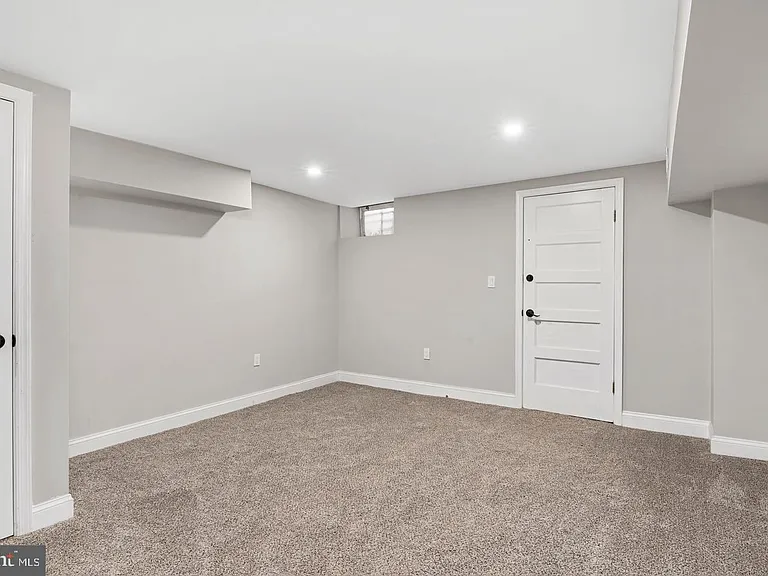 2828 Lake Ave — Photo 19