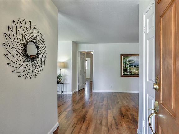 3rd image of 6290 Mayo Dr