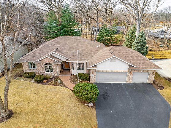 4th image of 5428 Woodland Way