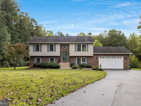 6780 Colonel Beall Ct, Hughesville, MD 20637