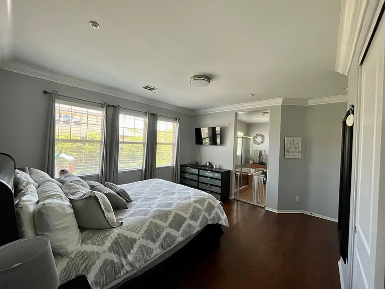 1722 Cripple Creek Dr #4 — Photo 24