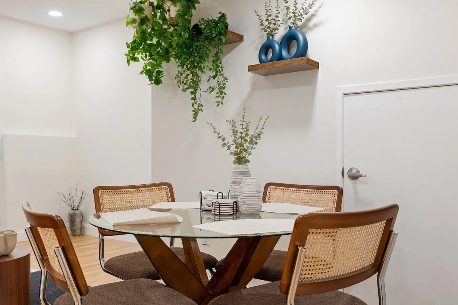1 bed, 1.0 bath, $3,379 — Photo 3