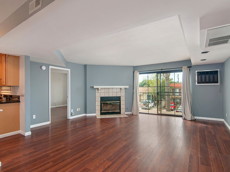 1st image of 4452 Mentone St Unit 301