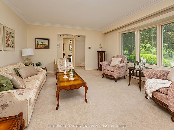 4th image of 6 Paramount Rd