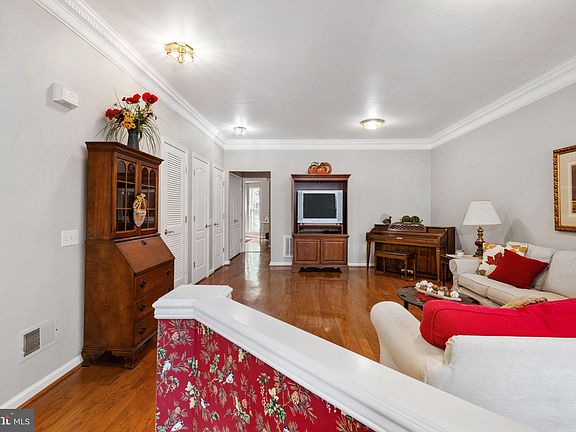5th image of 12314 Macrina Ct
