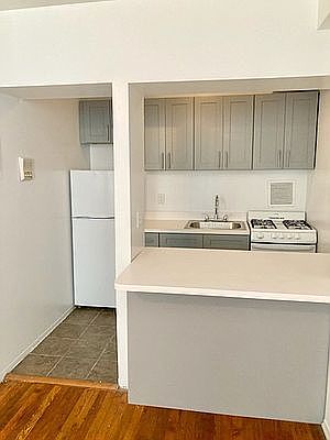 4th image of 220 Avenue A APT 2B