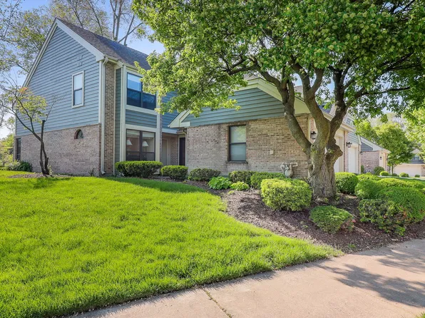 2618 Burton Dr, Westchester, IL 60154