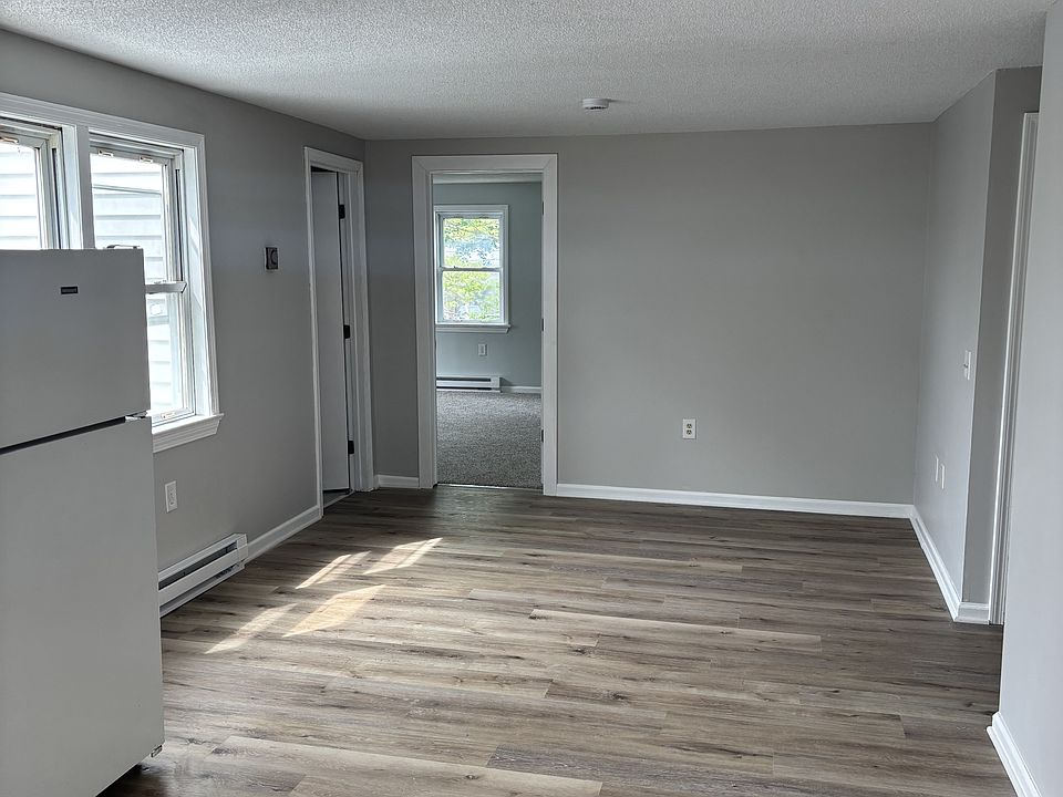 1st image of 196 Broad St #4