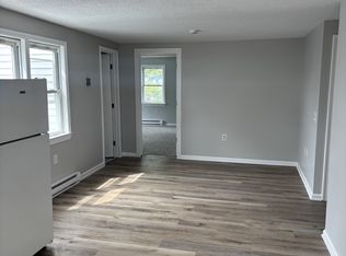 196 Broad St #4, New London, CT 06320