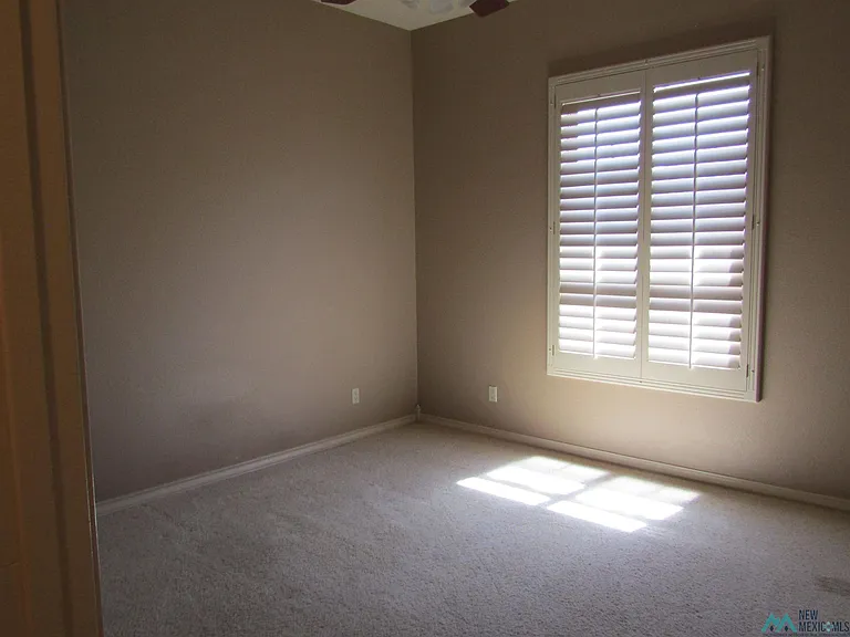 2104 W Ray Ave — Photo 20