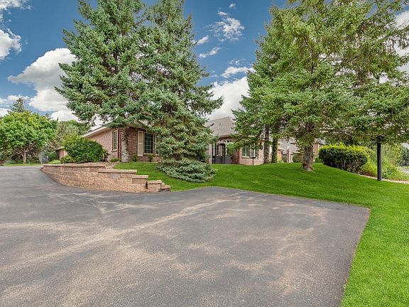 3rd image of 1417 Hunter Hill Rd