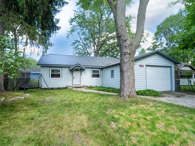 1124 Kusterer Dr NW, Grand Rapids, MI, 49534