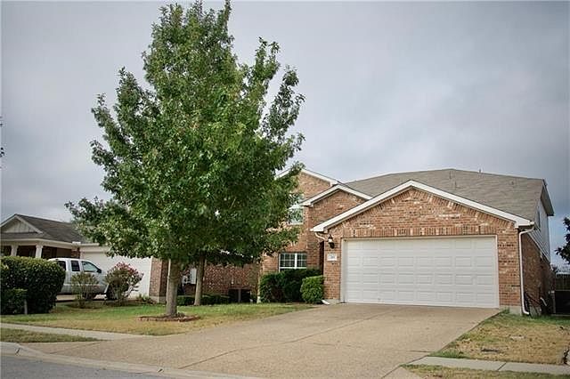 2nd image of 749 Kingfisher Ln