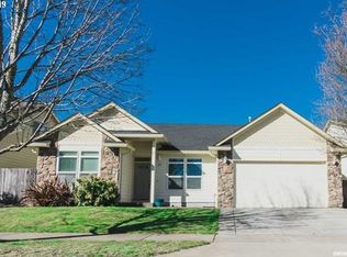 977 Redband Dr, Lebanon, OR 97355