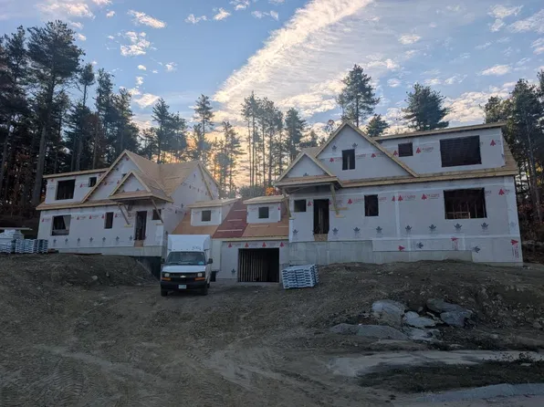 40B Windsor Lane #8, Hudson, NH 03051