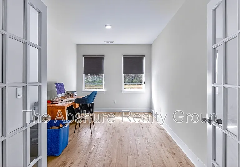 806 Dorset Stream Dr — Photo 17