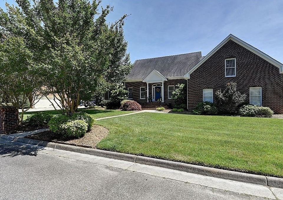 1st image of 301 White Dogwood Dr