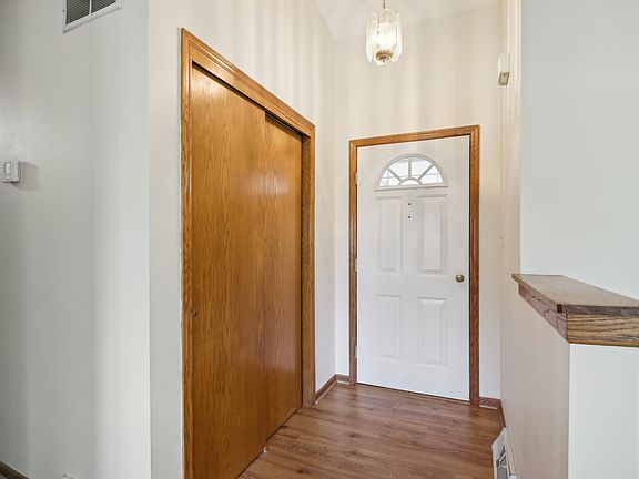 4th image of W140N4968 Fairmount Ave