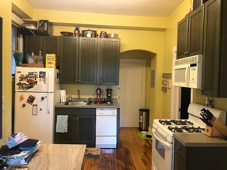 1740 W Division St #2F — Photo 3