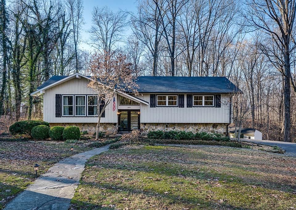 1st image of 205 Seminole Ln