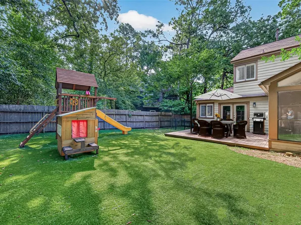3 Hidden Deer Corner Ct, Spring, TX 77381