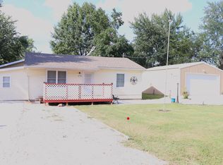 419 W Mack Rd, Seymour, MO 65746