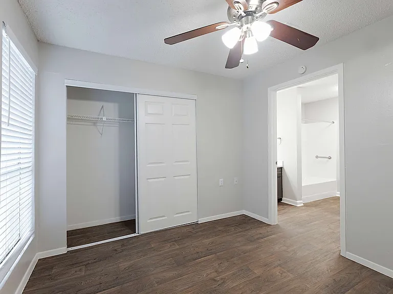 Woodhollow Apartment Homes — Photo 42