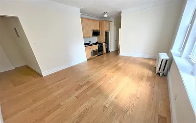 Rented by Manhattan Realty Group