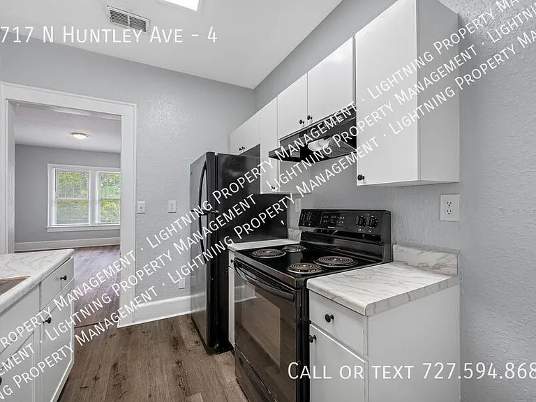 7717 N Huntley Ave #4 — Photo 19
