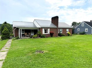 704 Middle 1st St, Rural Valley, PA 16249