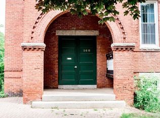 160 Salem St APT 203, Haverhill, MA 01835