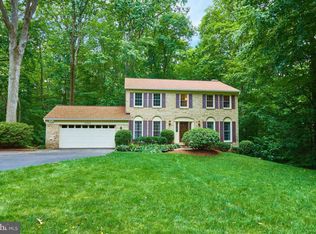 11311 Edenderry Dr, Fairfax, VA 22030