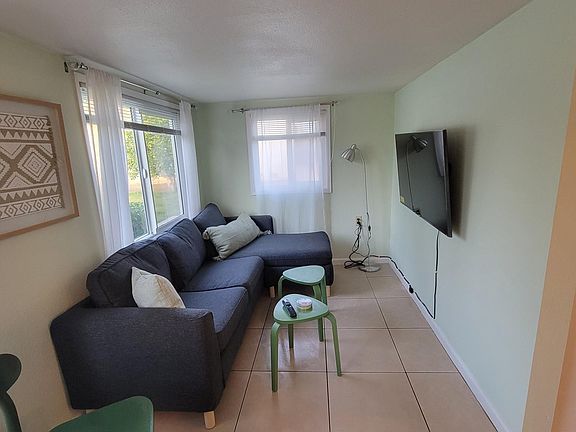 2nd image of 25637 Lane St #B