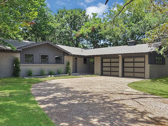 2nd image of 1816 Ridgmar Blvd