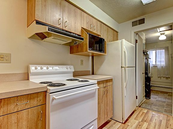 5th image of 3841 W 227th St