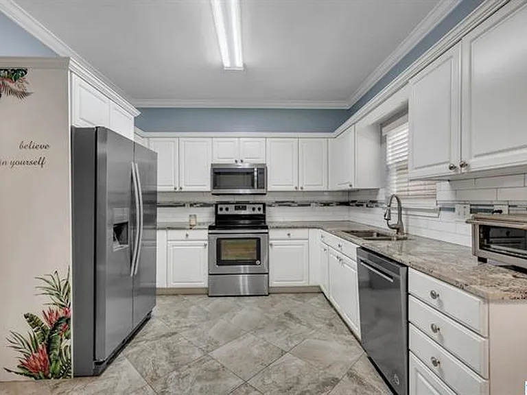 3025 English Oaks Cir — Photo 4