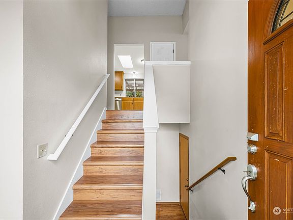 4th image of 810 141st Street Ct S