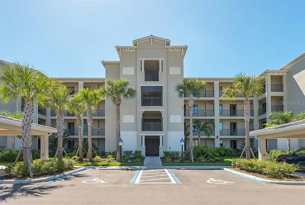 2 bed, 2.0 bath, 1121 sqft, $6,000 — Photo 1
