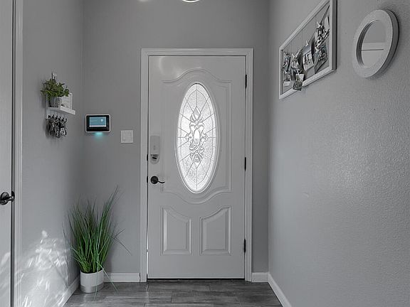 5th image of 3805 Loma Adriana Dr