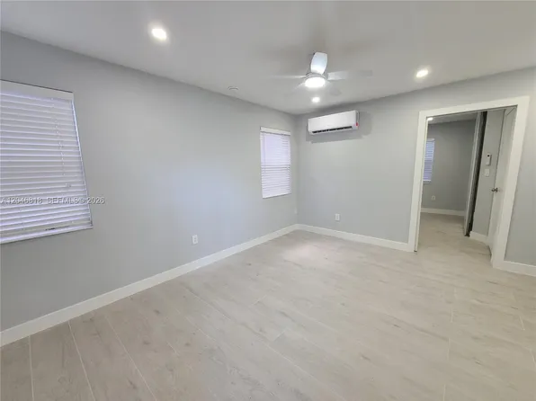 321 Hayes St #3, Hollywood, FL 33019