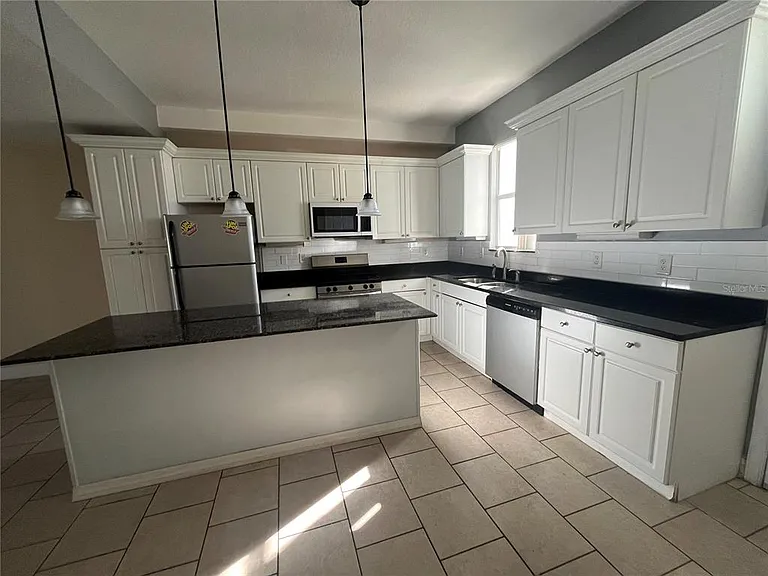 2013 Grand Oak Dr — Photo 4