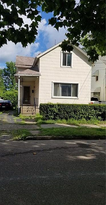 1st image of 1116 E 11th St