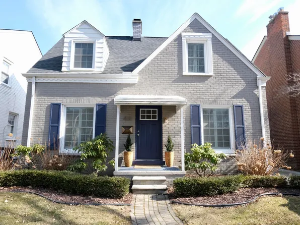 430 Fisher Rd, Grosse Pointe Farms, MI 48230