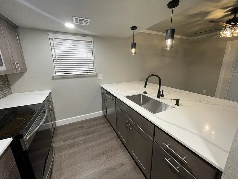 4400 Hemingway Dr #115 — Photo 12