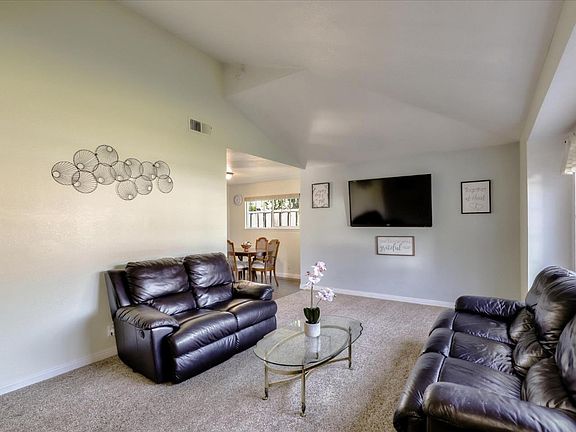 4th image of 1418 Lodgepole Ct