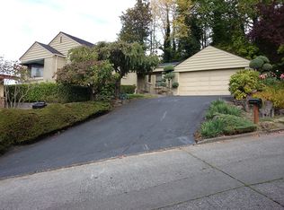 3825 46th Ave S, Seattle, WA 98118