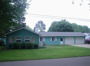 17 Burrington Hts, Conneaut, OH 44030