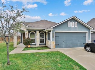 1050 Venice Dr, Bryan, TX 77808